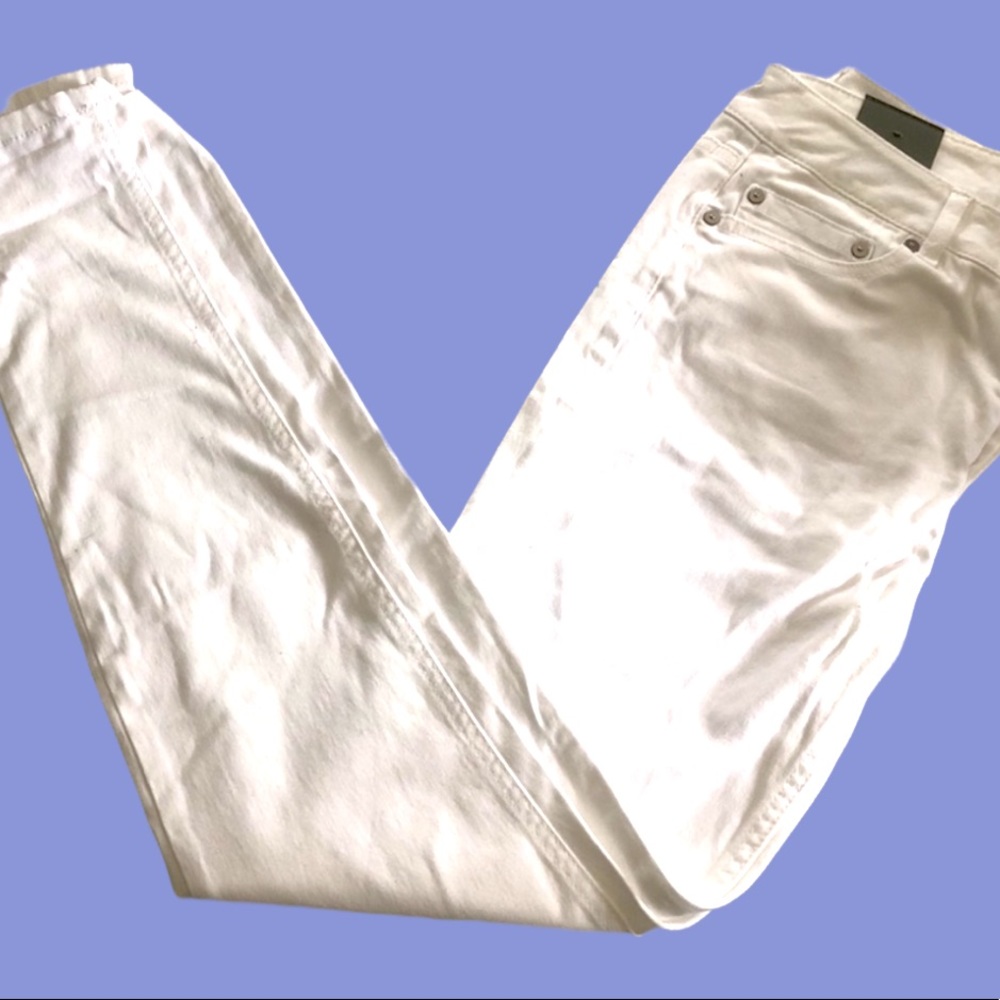 MOVING SALE 🐾💕NWT White Skinny Jeans